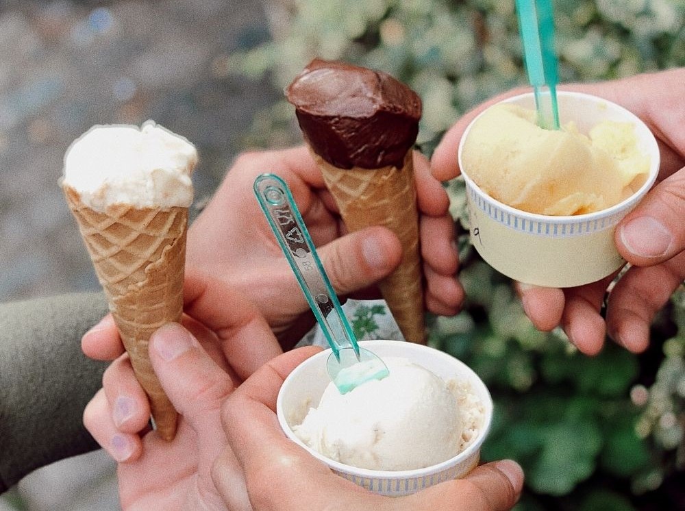 Mở bán gelato cần gì: gelato thành phẩm phục vụ khách hàng