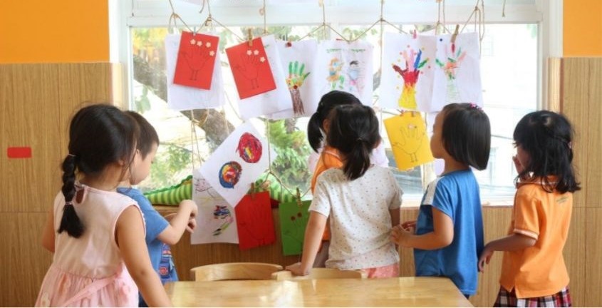 Phương pháp giáo dục Reggio Emilia nuôi dưỡng sự sáng tạo và khả năng tự khám phá của trẻ.